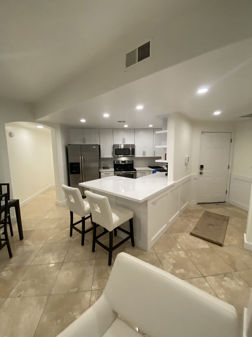 Eat in Breakfast Bar or work area