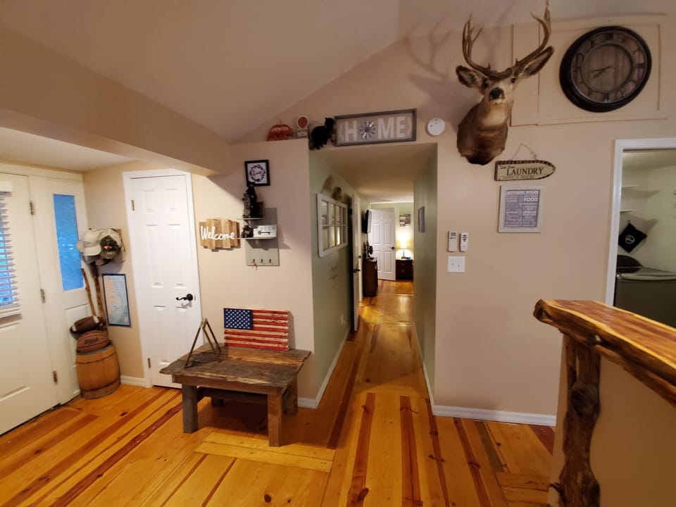 Hallway to bedroom/bathroom