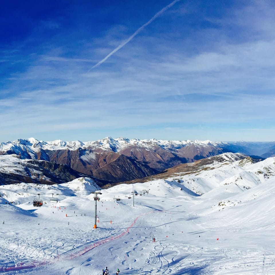 Snow and ski sports