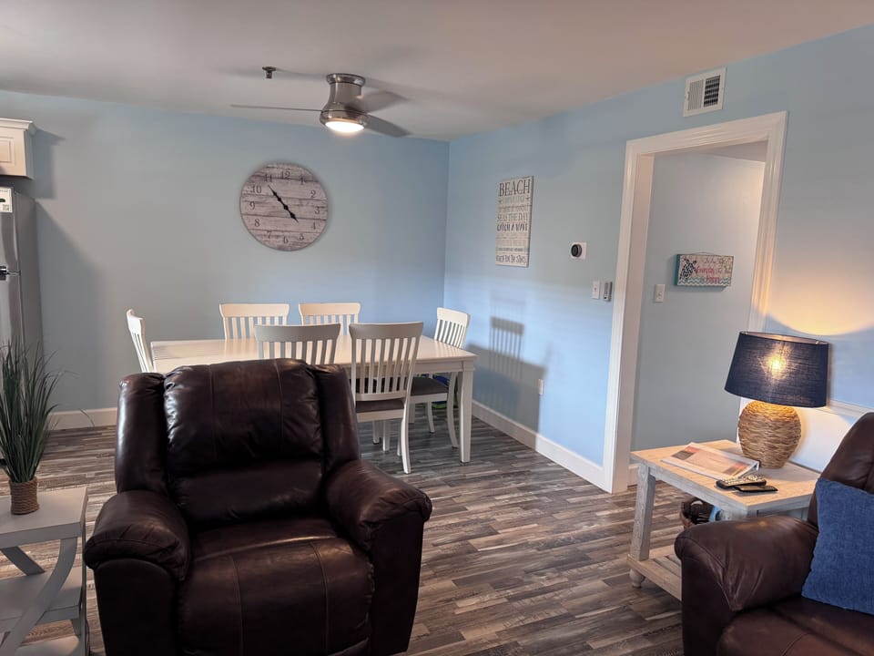 Living room/dining