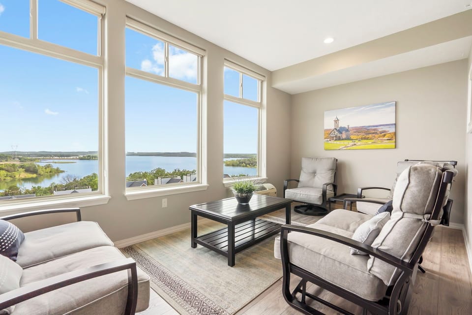 Sunroom with a Great Lake View