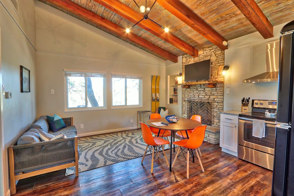 View of cabin upon entry.