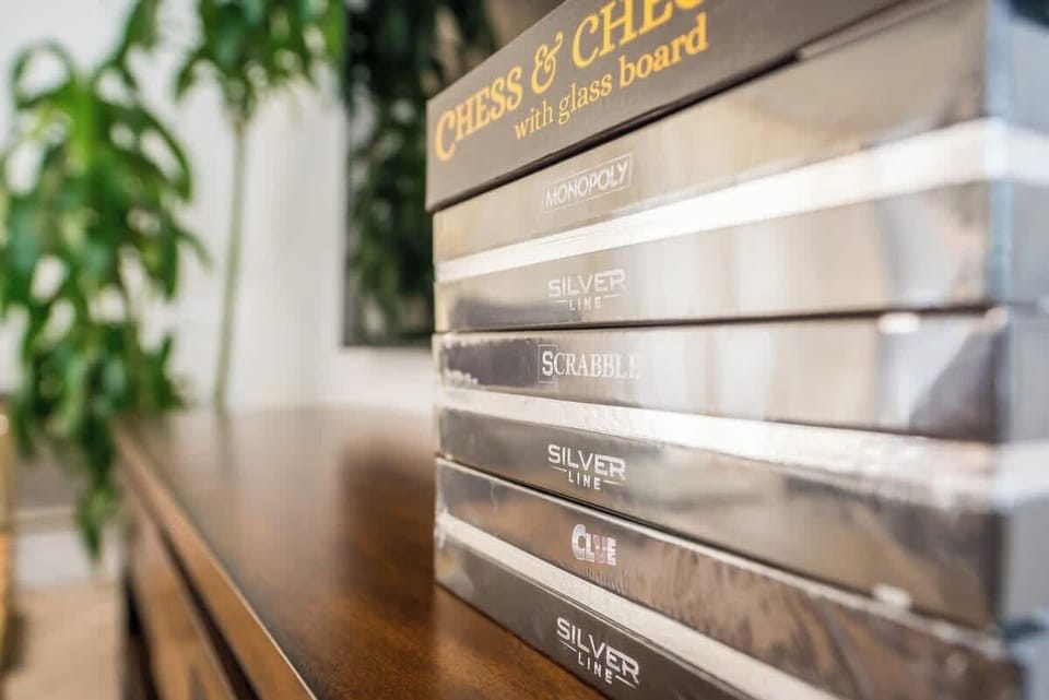 Great board games: Monopoly, Scrabble, Chess, etc.