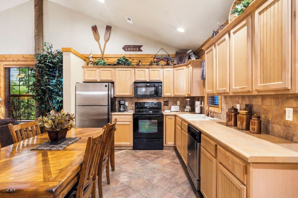 Plenty of Counter and Cabinet Space