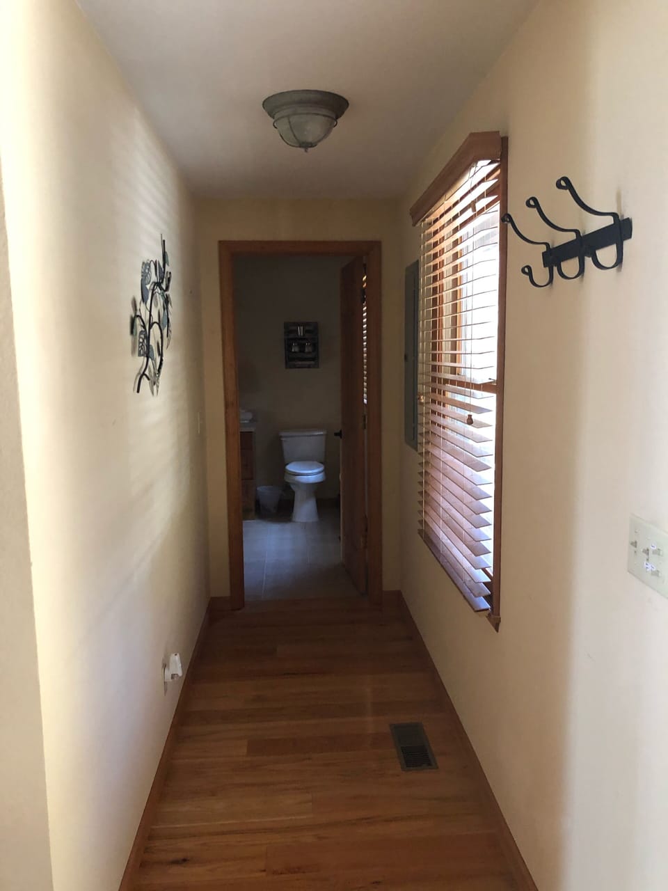 Hallway to “Jack & Jill” bathroom
Opens to Treehouse Escape & main living space