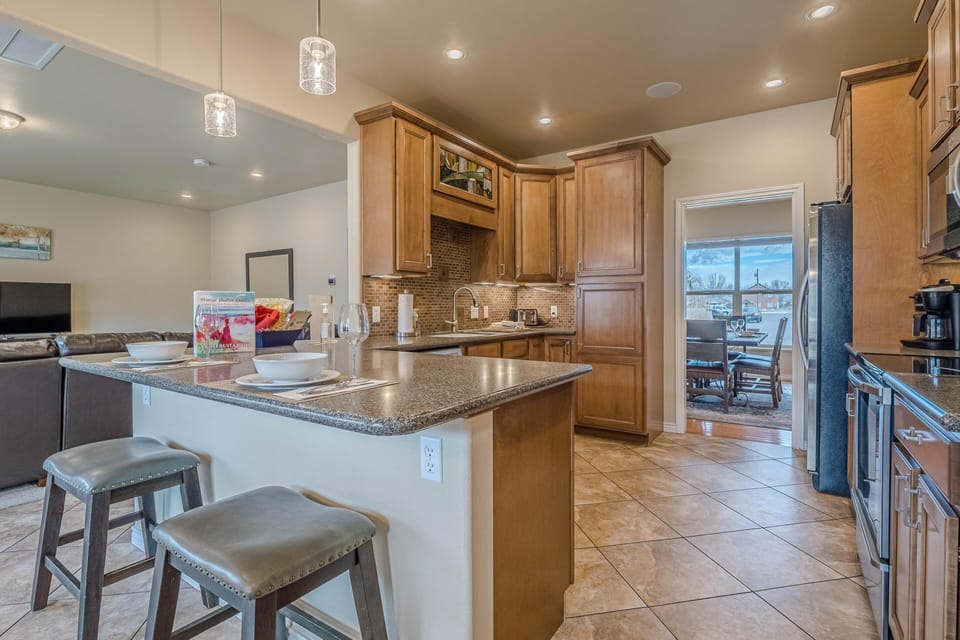 Enjoy the convenience of a full kitchen with everything you need, from cookware to coffee makers.