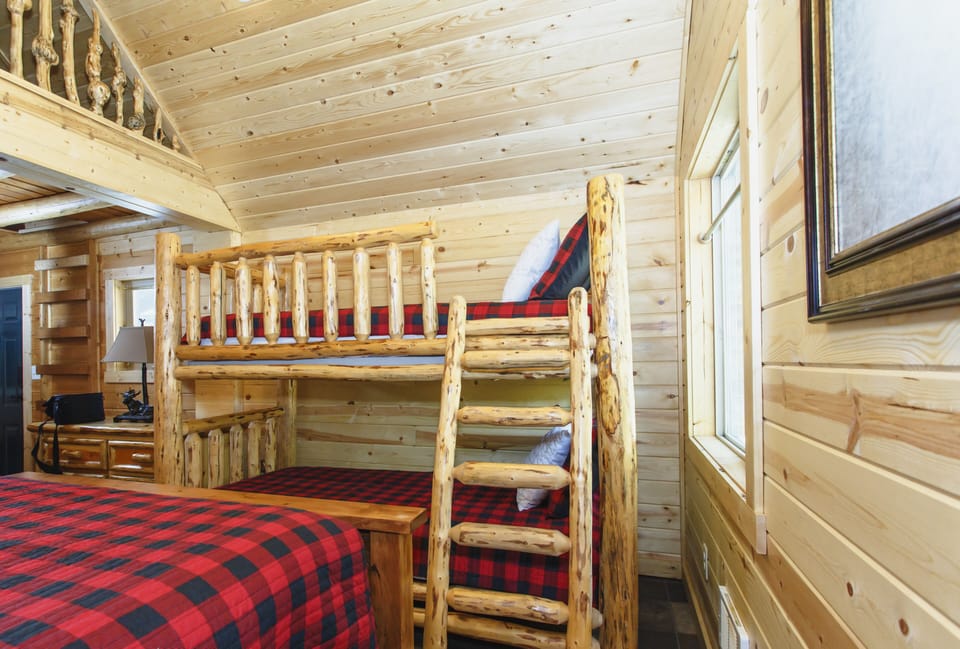 Bunk house (built on to detached garage)
