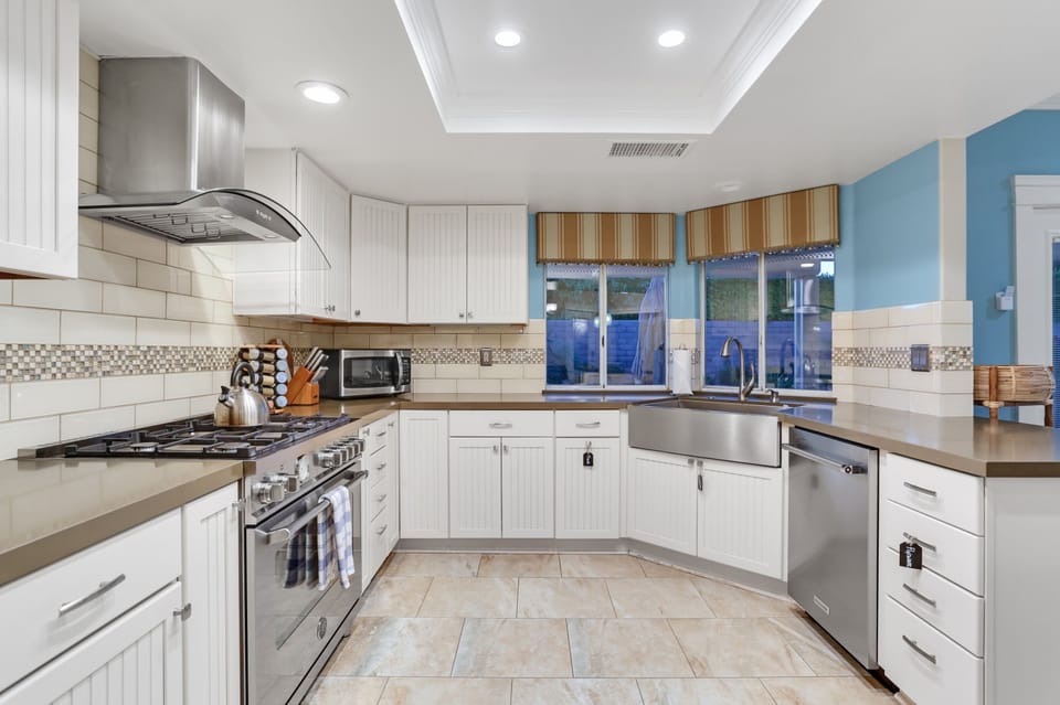Large Kitchen