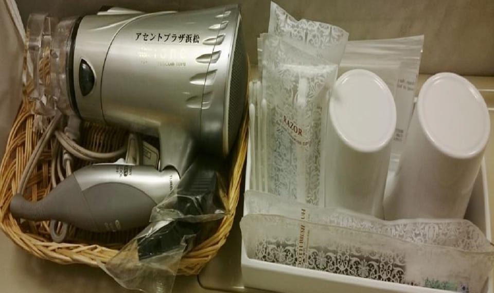 Bathroom amenities