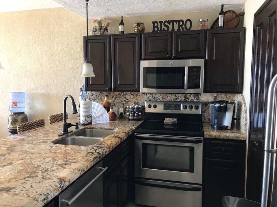 Fully stocked kitchen for 4 people