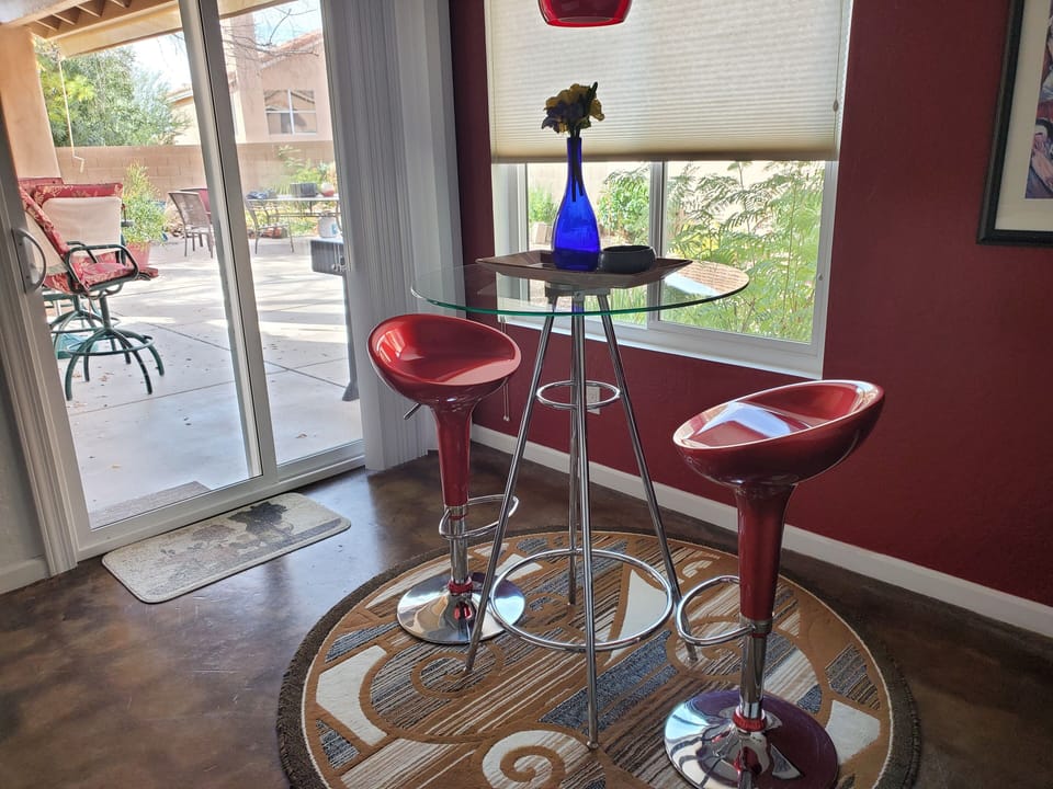 Breakfast Nook 