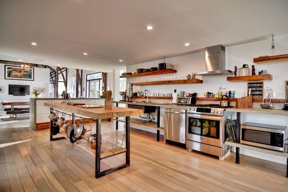 Main kitchen, main floor.