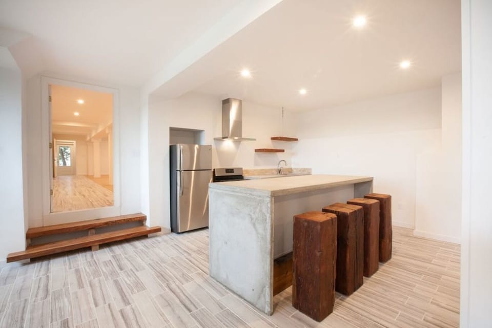 2nd kitchen downstairs
