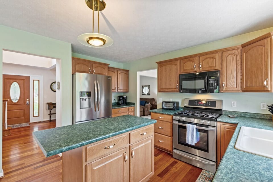 Large Kitchen with island