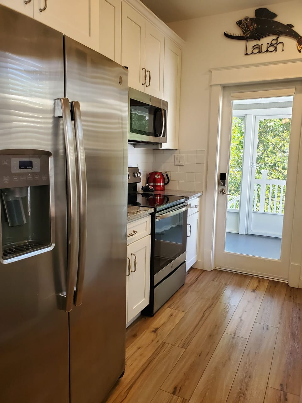 Full-Sized Refrigerator & Stove