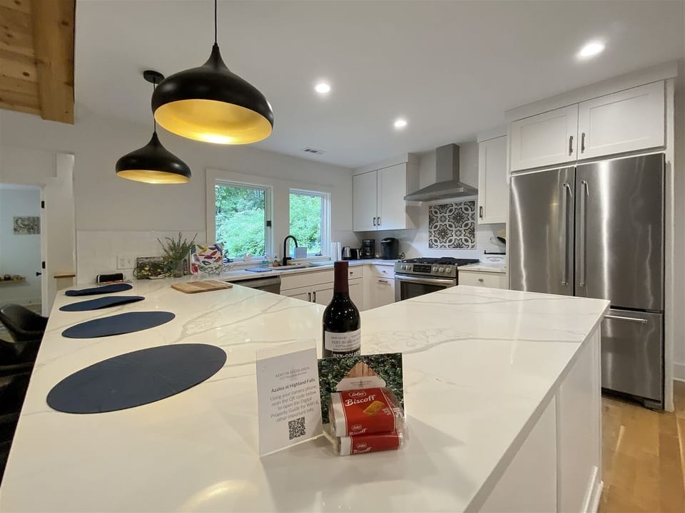 Kitchen, Main Level