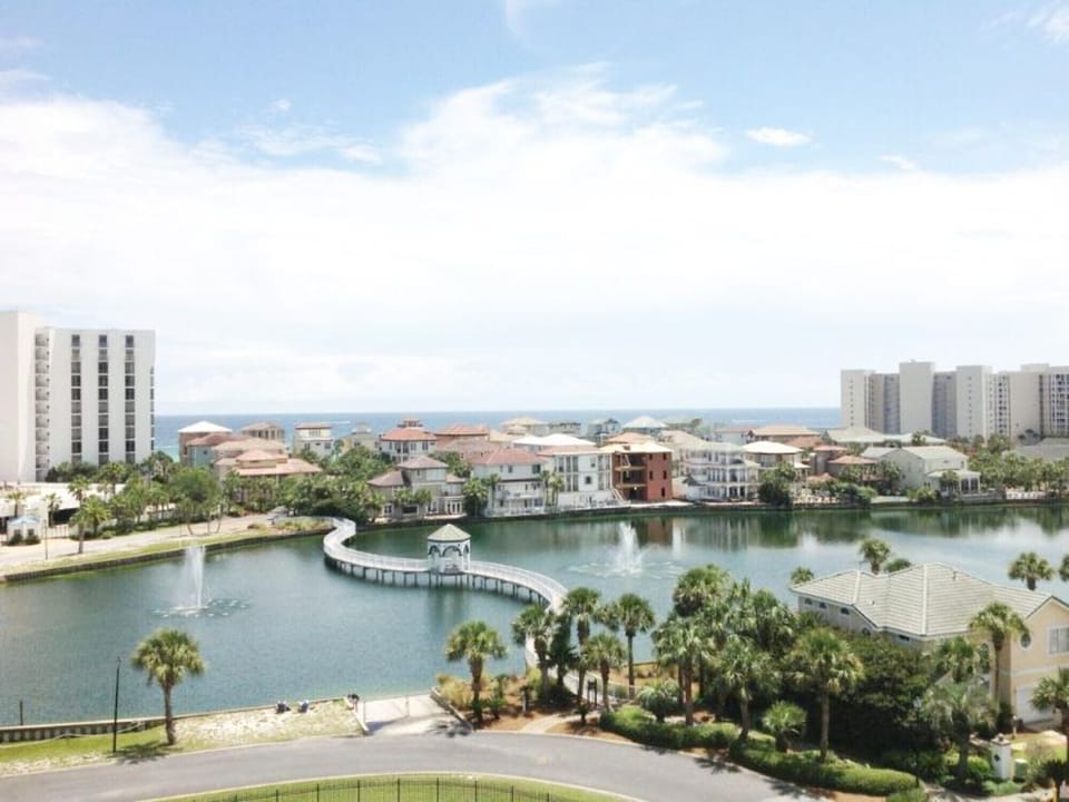 Just another pretty view! Take a quick stroll through the fancy neighborhood!