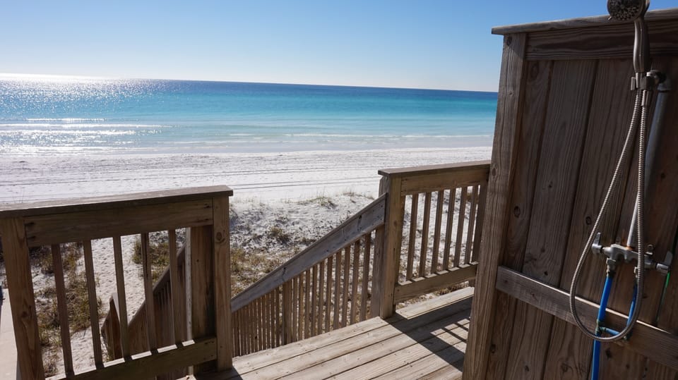 First floor access to the beach with shower.