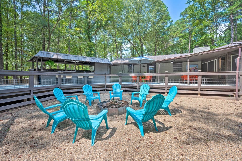 Broken Bow Vacation Rental | 4BR | 2BA | 2,000 Sq Ft | Step-Free Access
