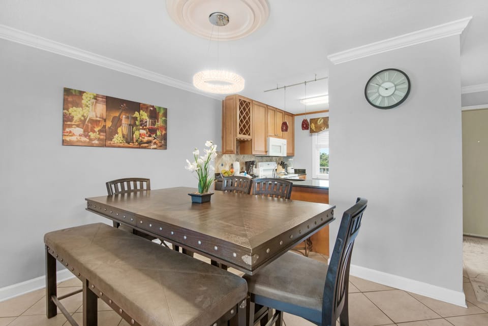 Dining to kitchen view