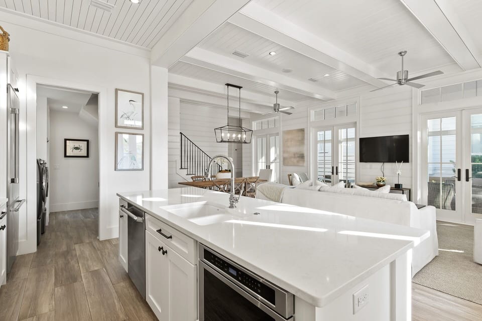 First Floor: Kitchen