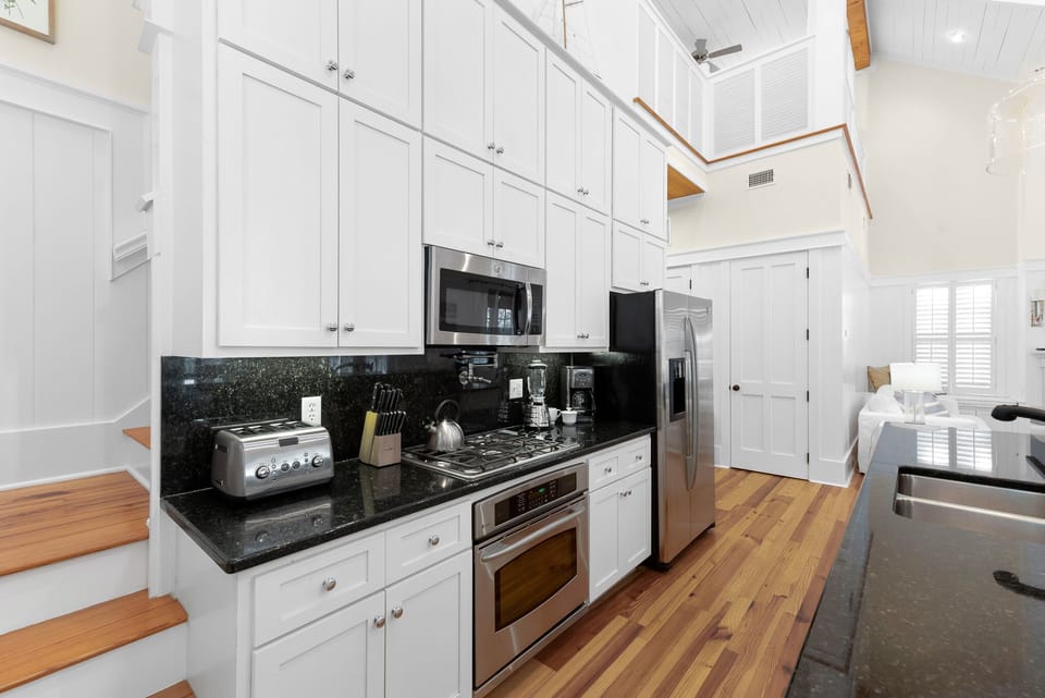First Floor: Kitchen