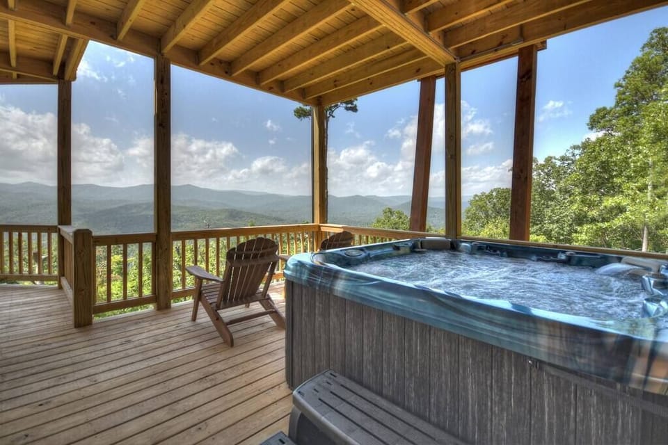 Enjoy the beautiful views and sunsets from the 7 person hot tub