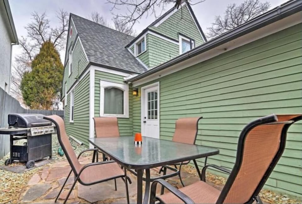 Back Patio with grill
