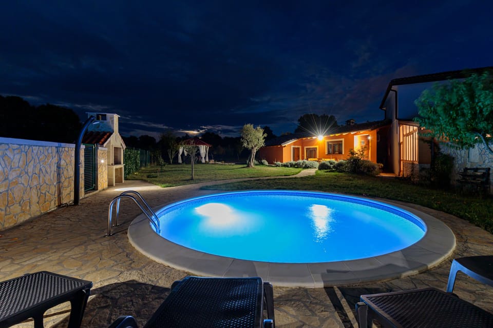 Private Pool