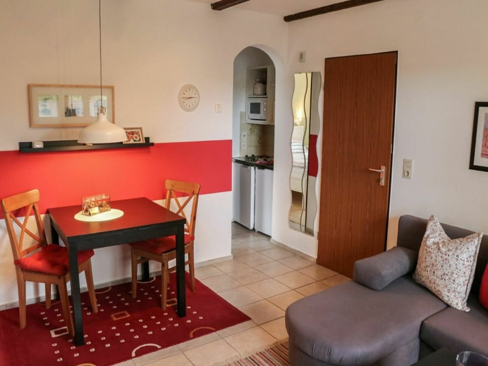 Picture Frame, Furniture, Property, Table, Couch, Interior Design, Wood, Comfort, Floor, Building