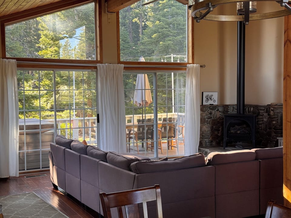 Outdoor seating, grill and overheat lights in the summer 