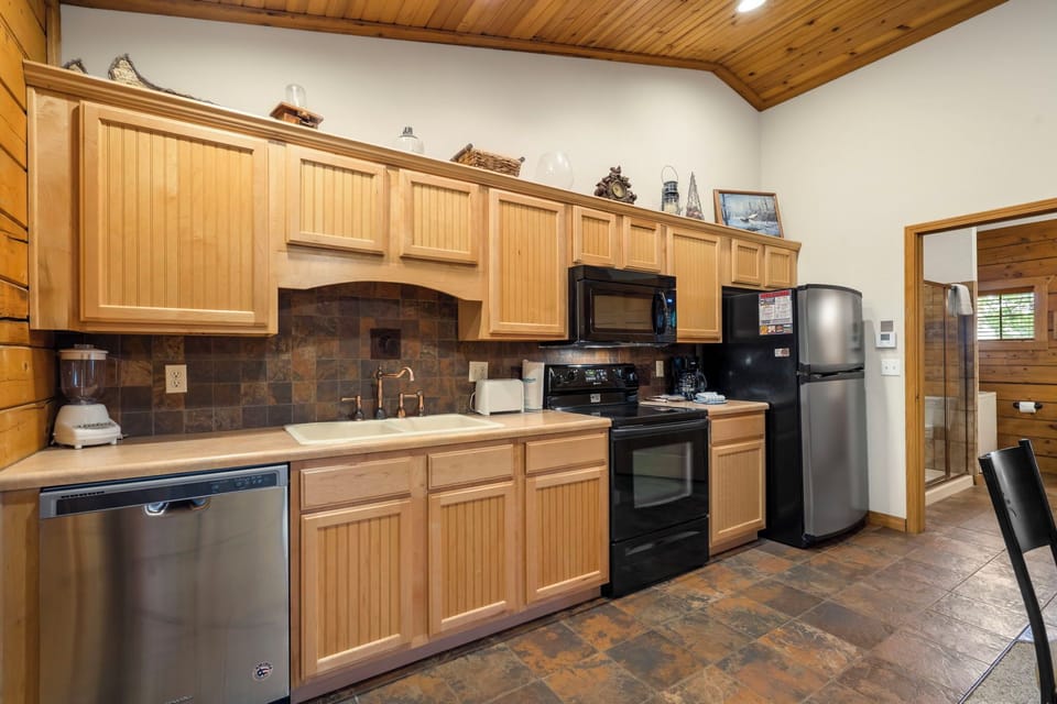 Full Kitchen