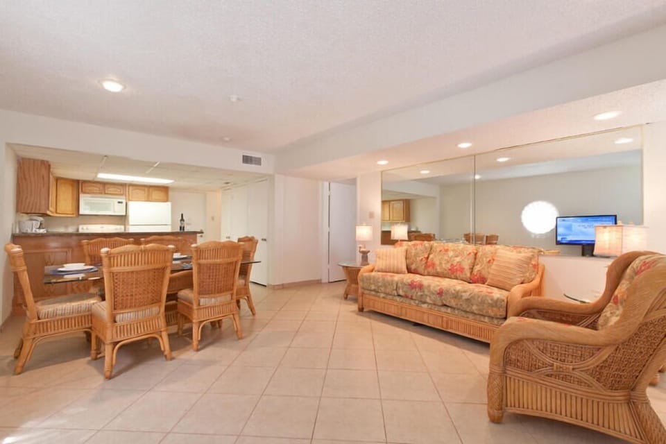 Our open area living space allows for natural light and conversation to flow from the kitchen to the bar to the dining and living room spaces. We hope you'll find entertaining your guests here as wonderful as we do.