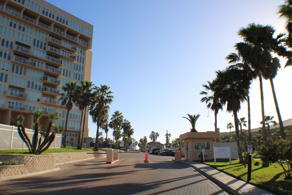 Bahia Mar and Solare Tower have on-site security and a gate at the entrance.