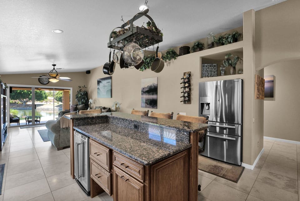 Lakeside LUXURY at the Legend at Arrowhead (23)