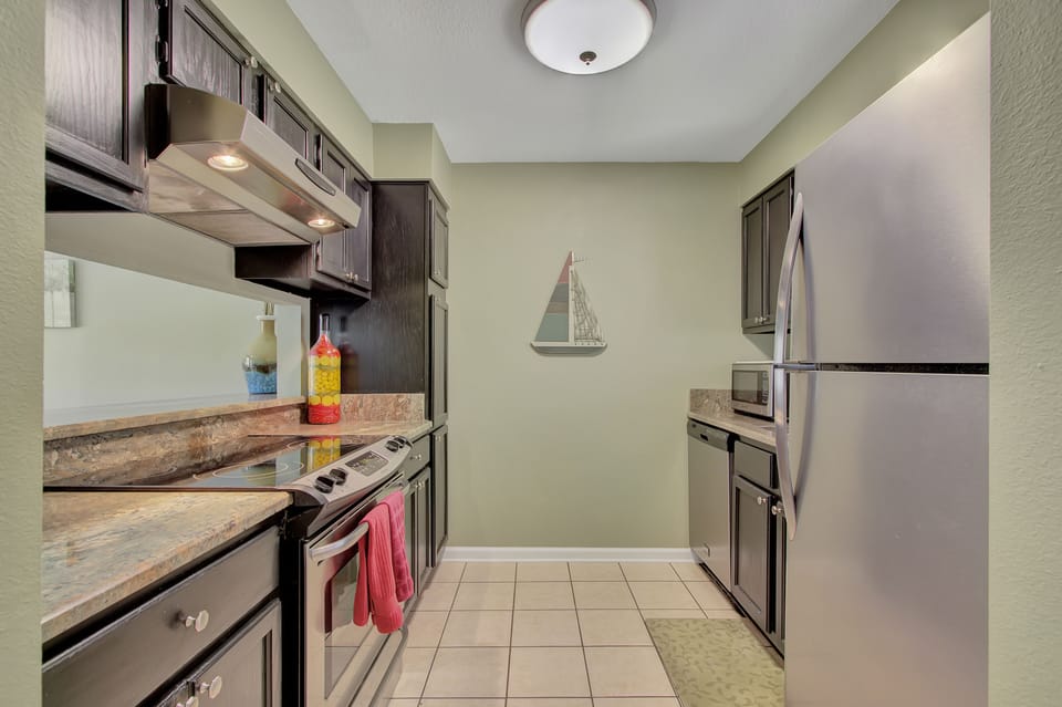 fully stocked kitchen