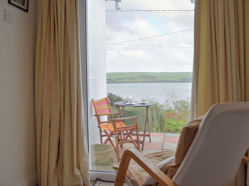 Living area | Sunray - Sunray and Cliff, Dale, near Haverfordwest