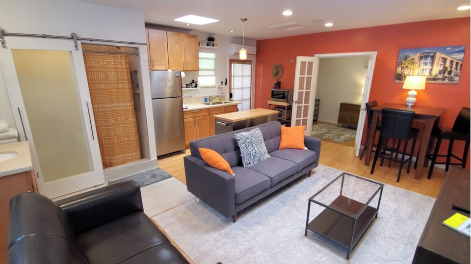 1 Bedroom with bathroom Studio