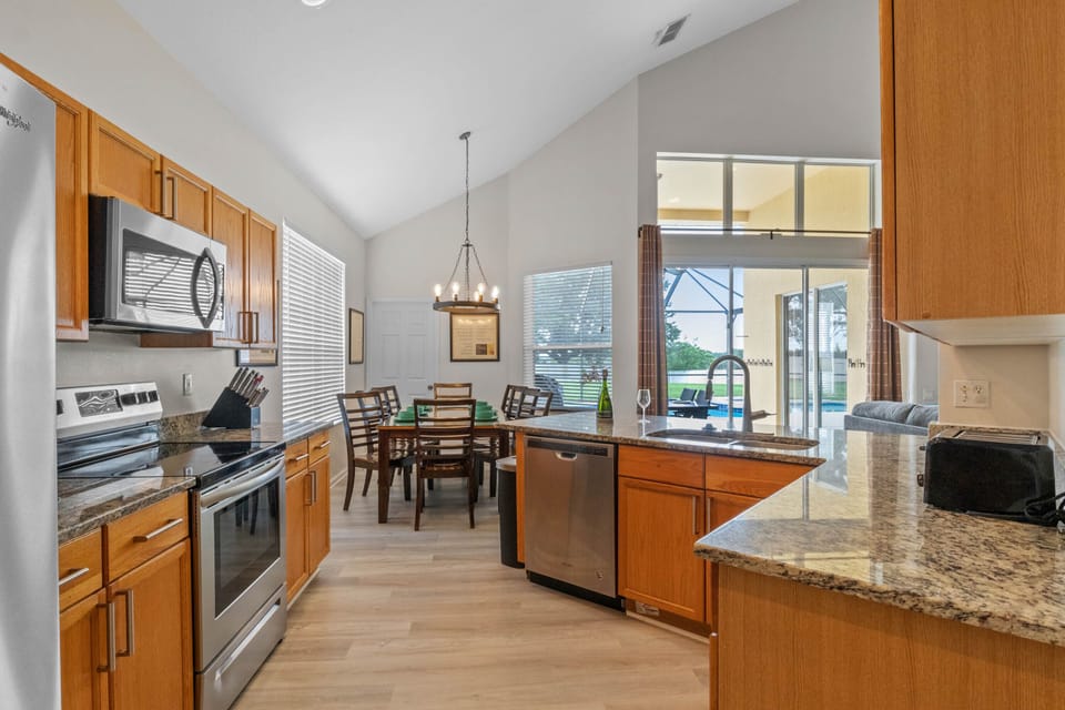8036-king-palm-circle--kissimmee--fl-34747---04.jpg