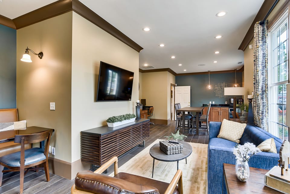 Resident Clubroom amenity with internet, coffee machine, computer and television