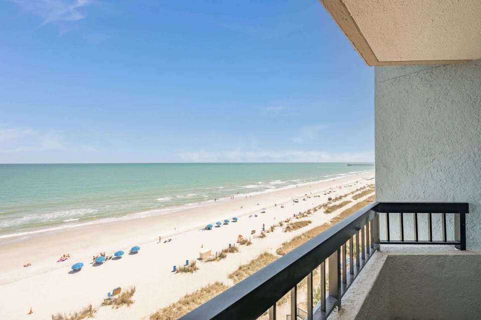 Oceanfront Balcony Views You’ll Love 🌅
