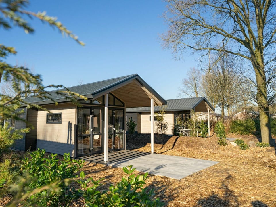 Property, Home, House, Real Estate, Building, Cottage, Architecture, Tree, Roof, Residential Area