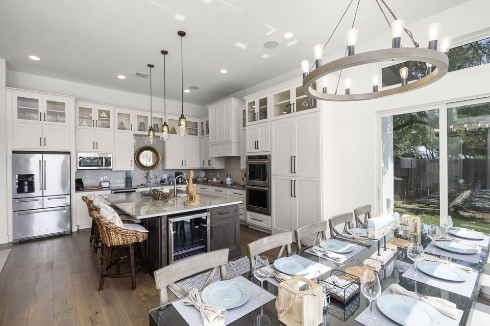 Dining table + bar seating