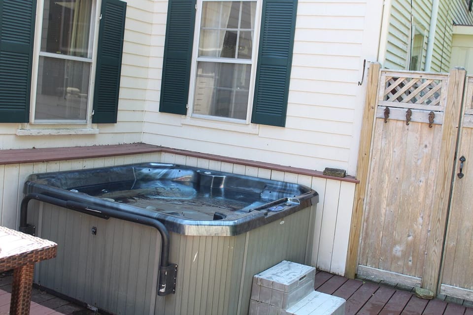 Hot Tub on the deck