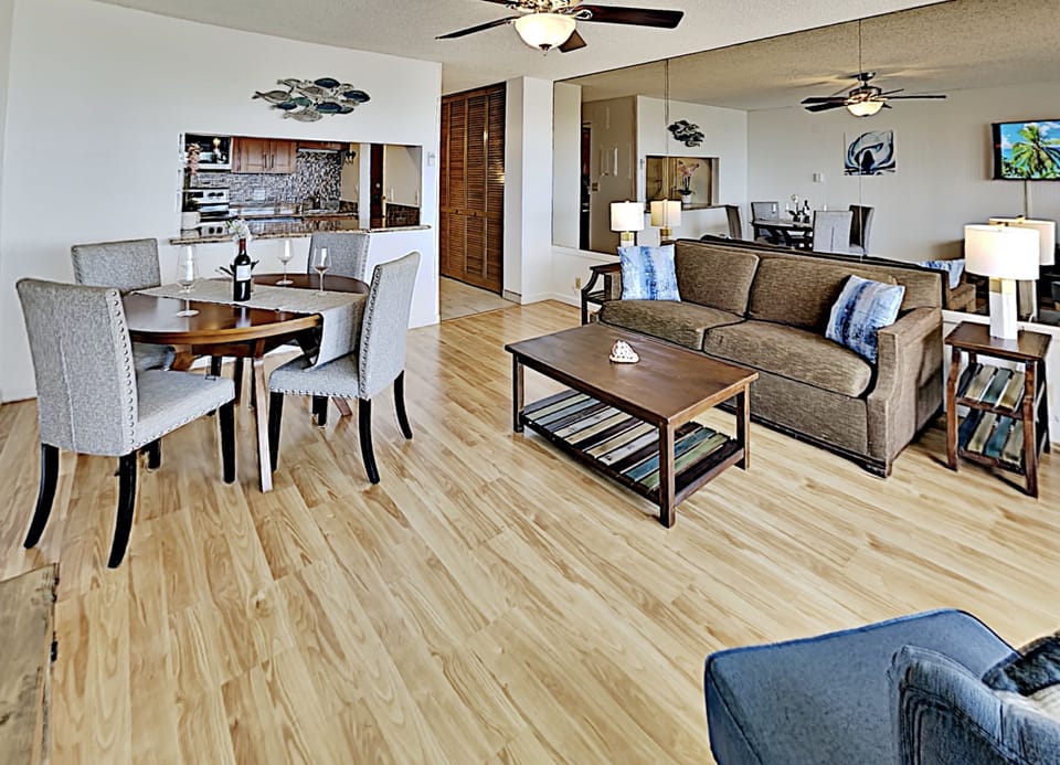 Comfortable and bright living room perfect for a relaxing vacation!