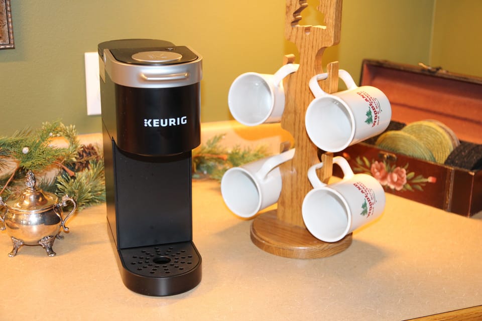 Single-serve Keurig coffee maker.  Bring your favorite pods. 