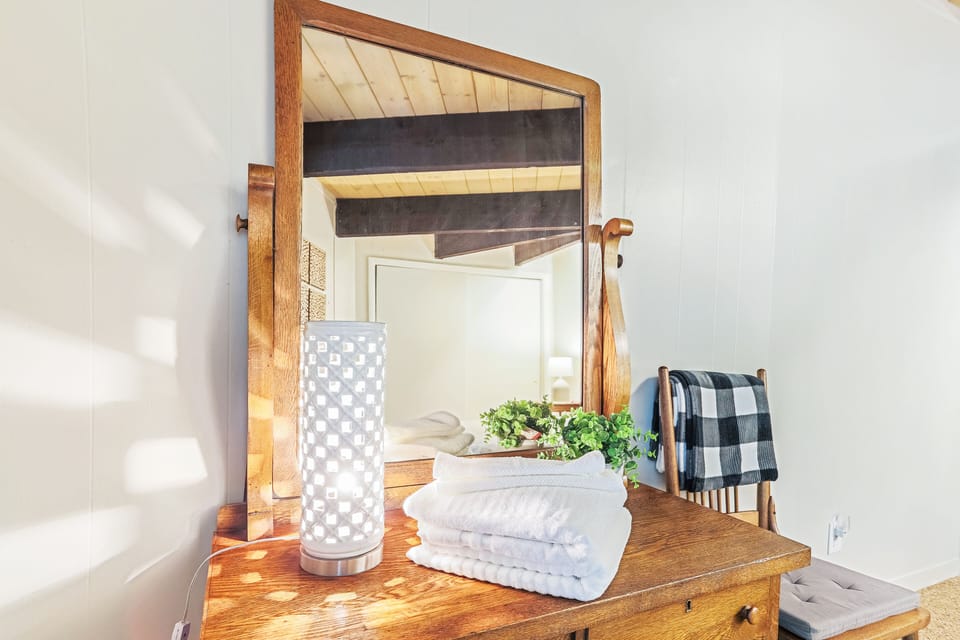 High quality antique furniture throughout