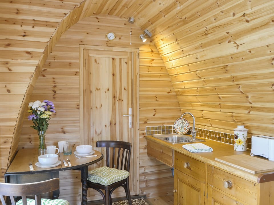 Interior | The Squirrel&rsquo;s (Strelley Barn), Woodham Mortimer, near Maldon
