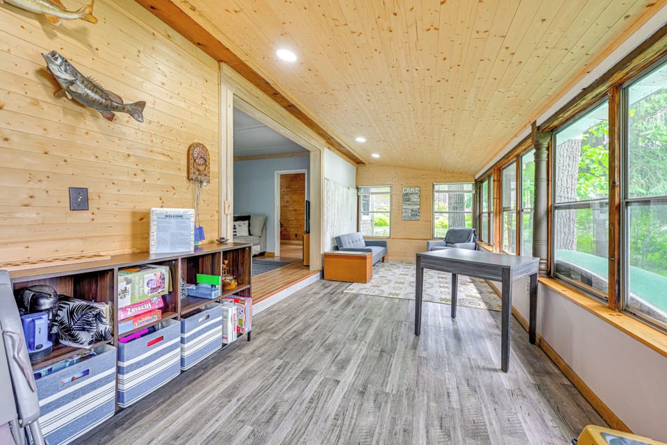 Sunroom | Board Games | Lake Views