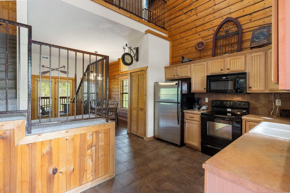 Full Kitchen